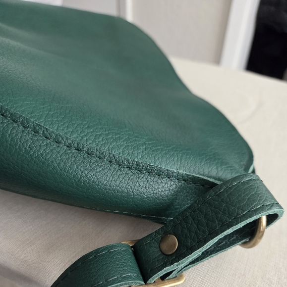 Portland Leather Goods Koala Sling Bag Green Bacalar Excellent Condition - Picture 3 of 8